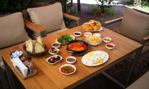 Meri Serpme - Menemen
