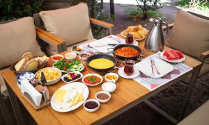 Göhar Ana Serpme - Menemen